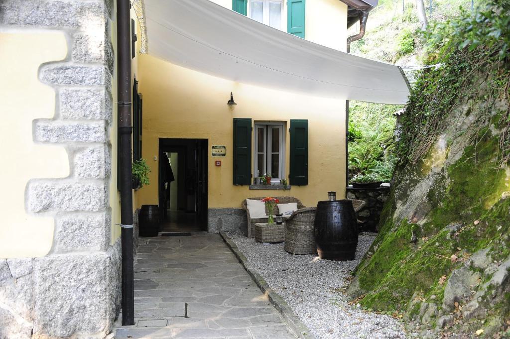 Ristorante Hotel Falchetto Brunate Eksteriør billede